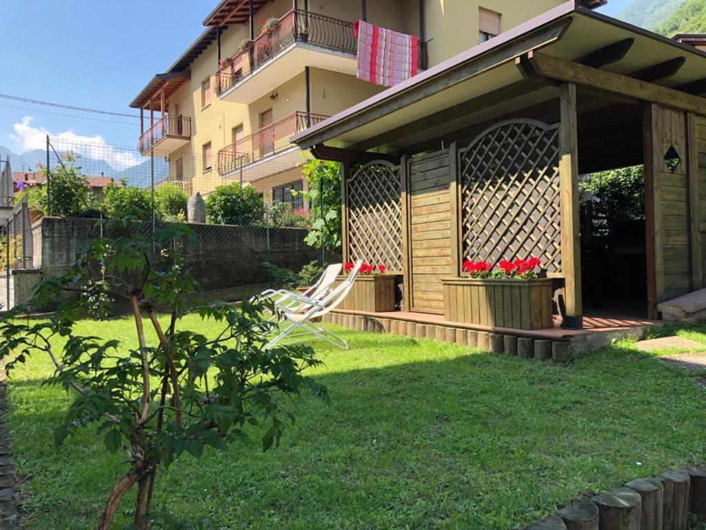 Acero Rosso Apartment Malonno Bilik gambar